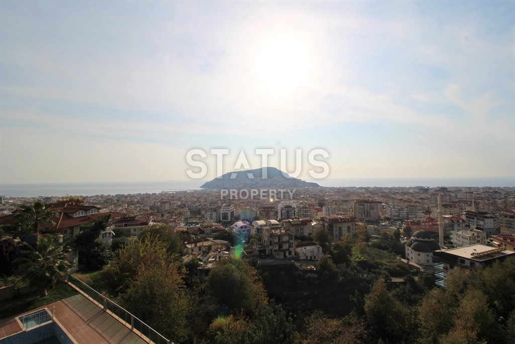 Апартаменты с шикарным видом на море, город и крепость Кале в центре города, 170 м2 фото 20