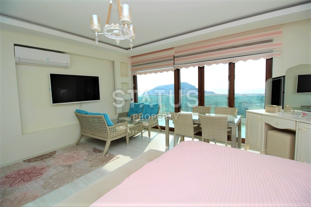 Апартаменты с шикарным видом на море, город и крепость Кале в центре города, 170 м2 фото 23