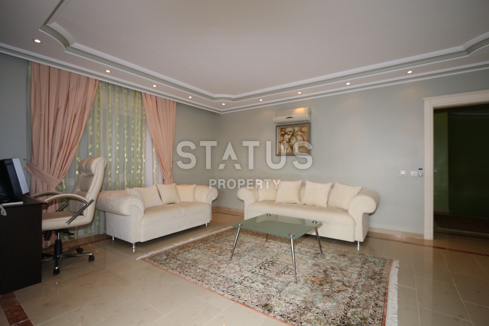 Потрясающая вилла с видом на Средиземное море и всю Алании. 230 кв.м. фото 4