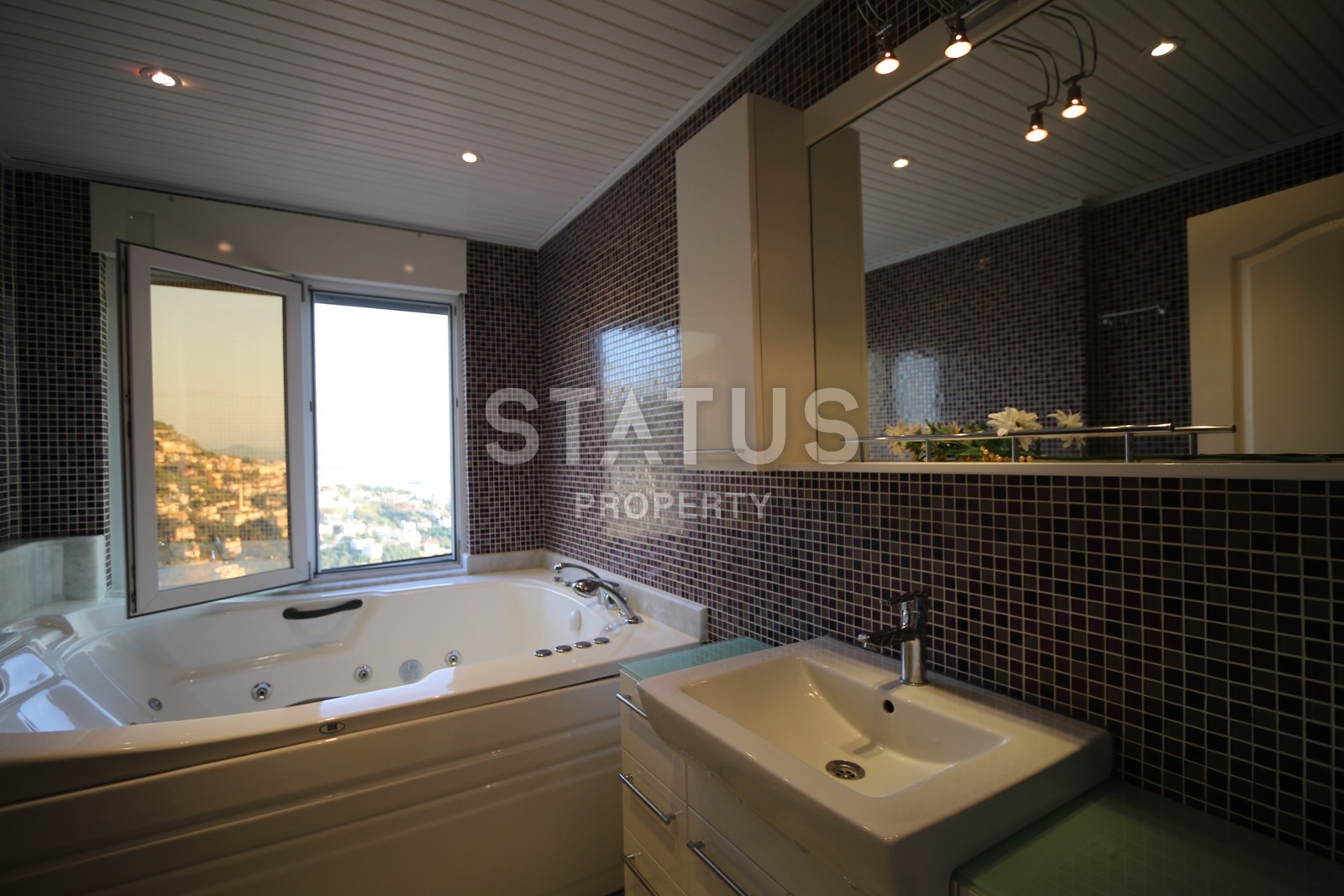 Потрясающая вилла с видом на Средиземное море и всю Алании. 230 кв.м. фото 7