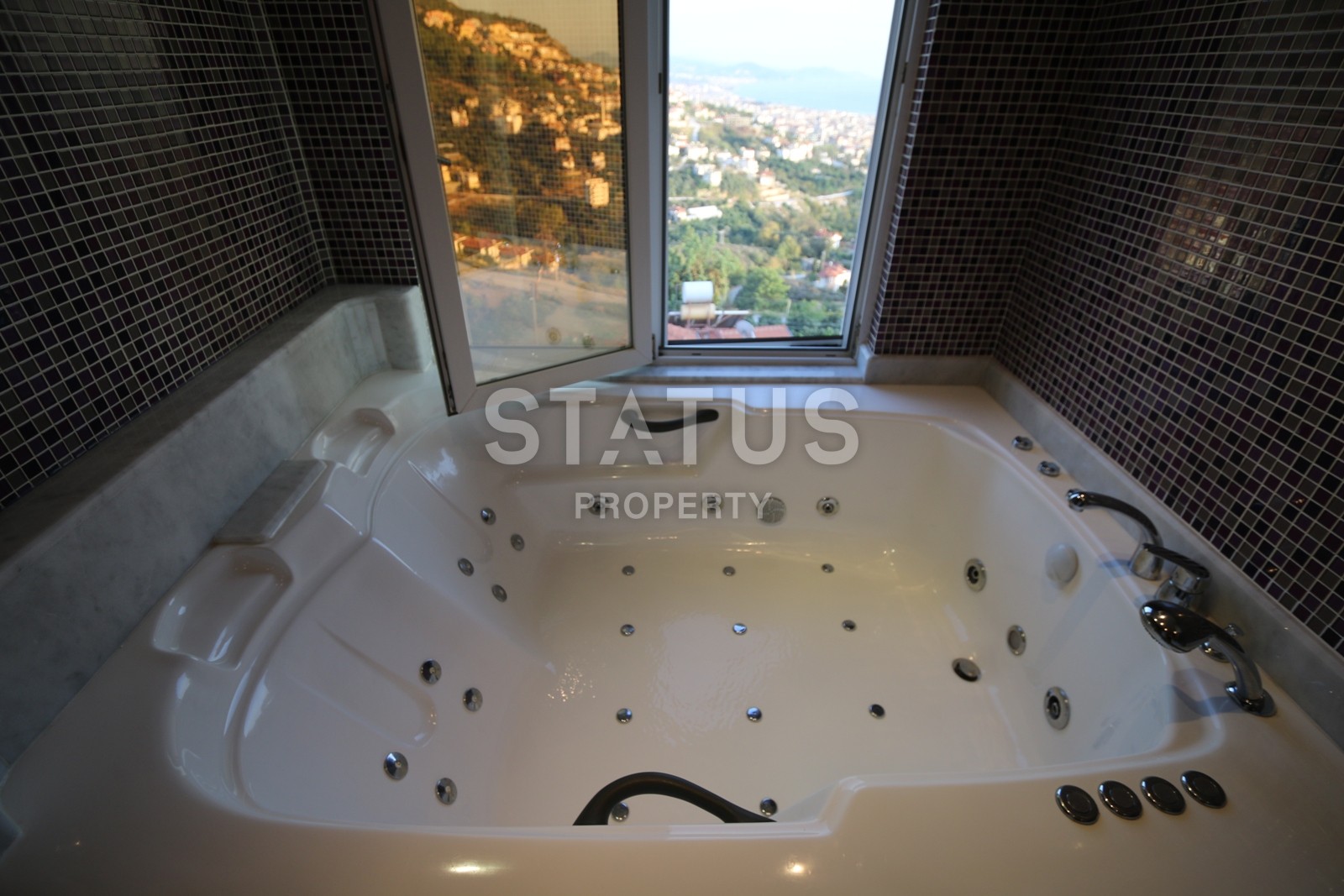 Потрясающая вилла с видом на Средиземное море и всю Алании. 230 кв.м. фото 8