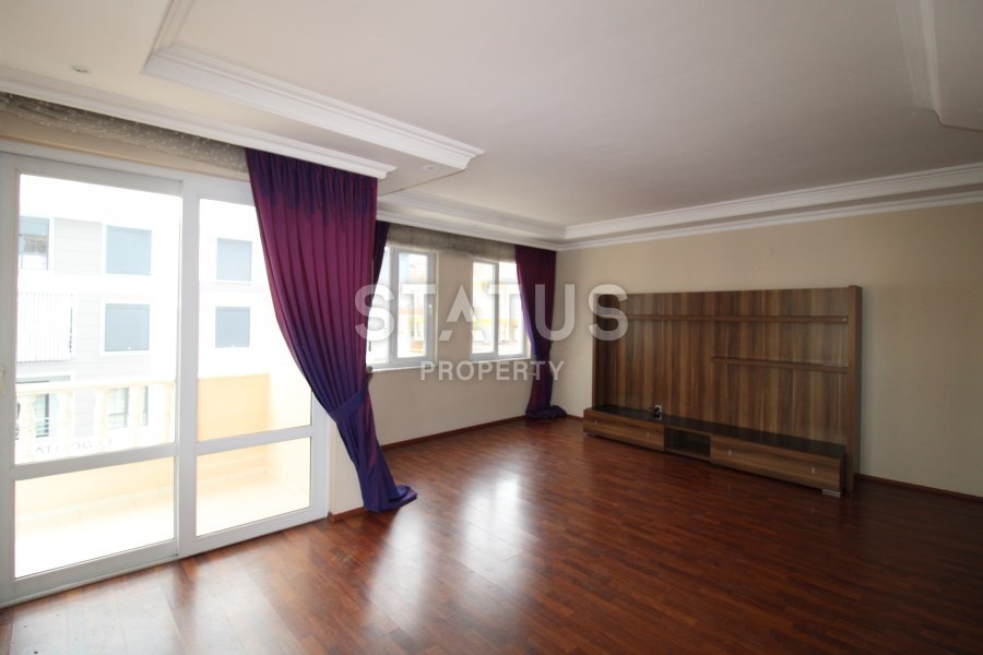 Просторные апартаменты 3+1 в районе Клеопатры, 150 м2. фото 1