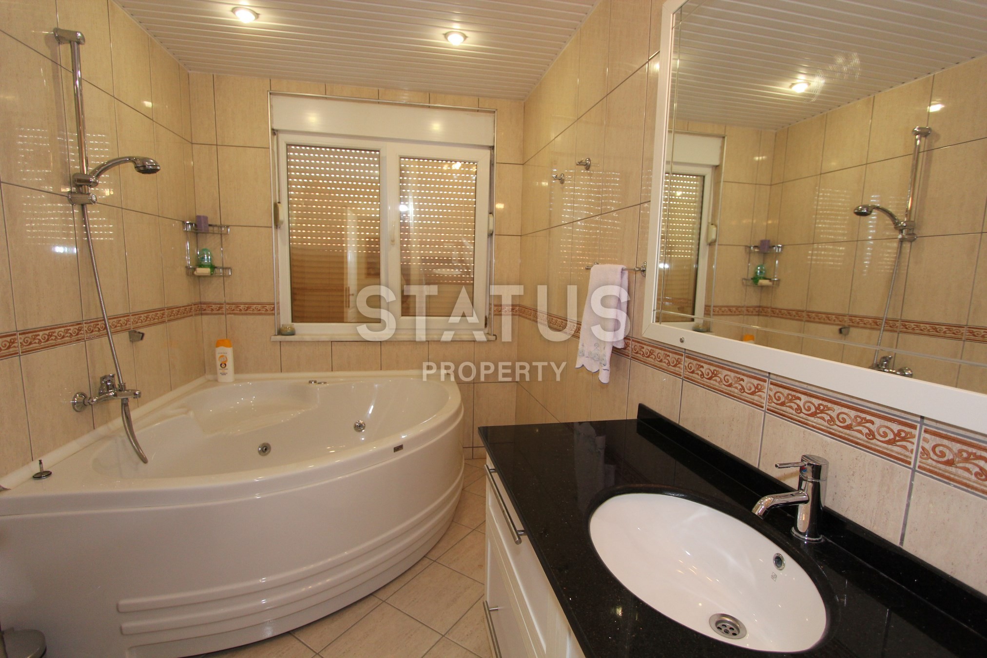 Двухэтажный дом в центре Алании с видом на море, 230 кв.м. фото 16