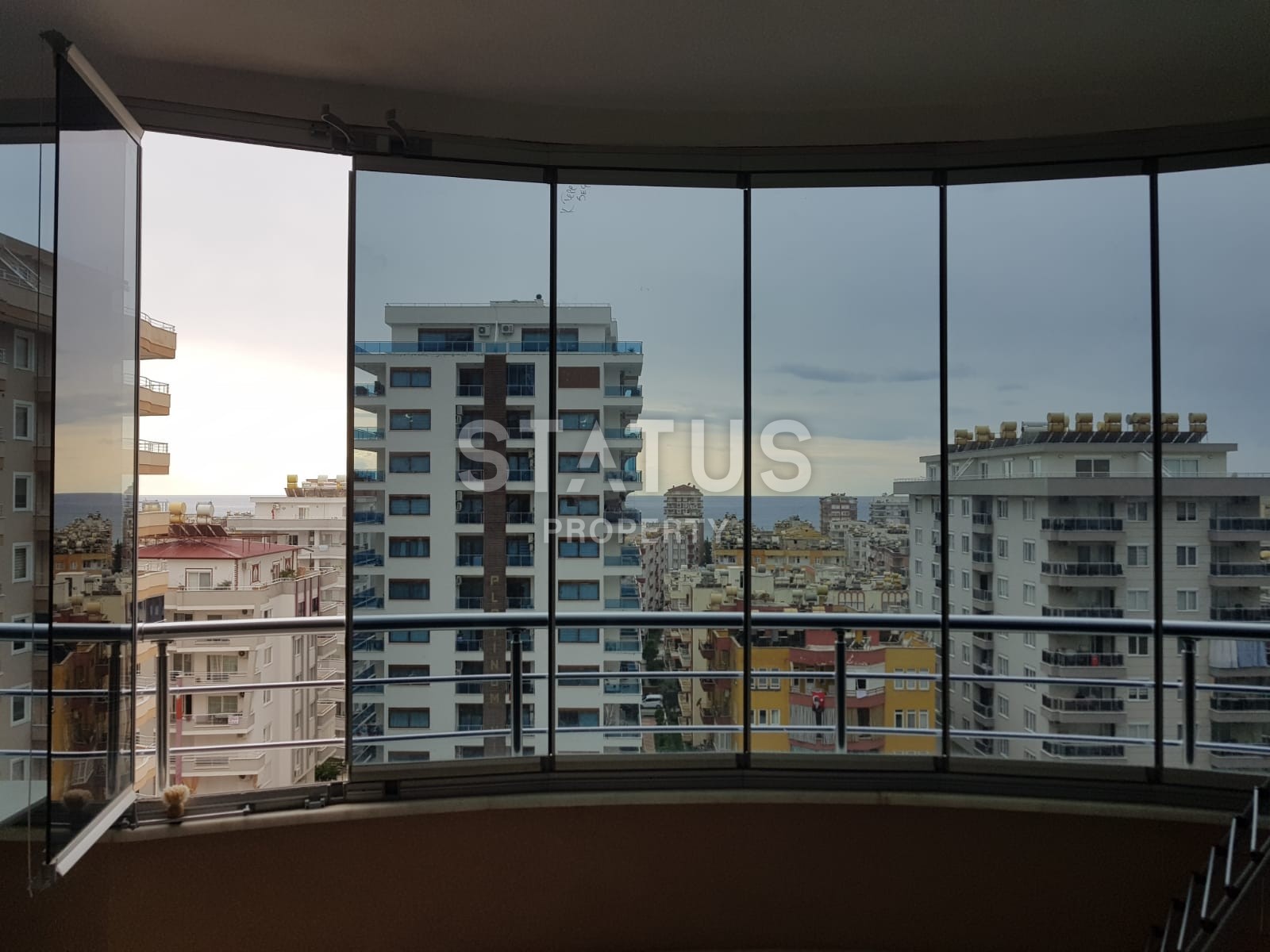 Трехкомнатная квартира в добротном комплексе в Махмутларе с видом на море, 120 м2 фото 4