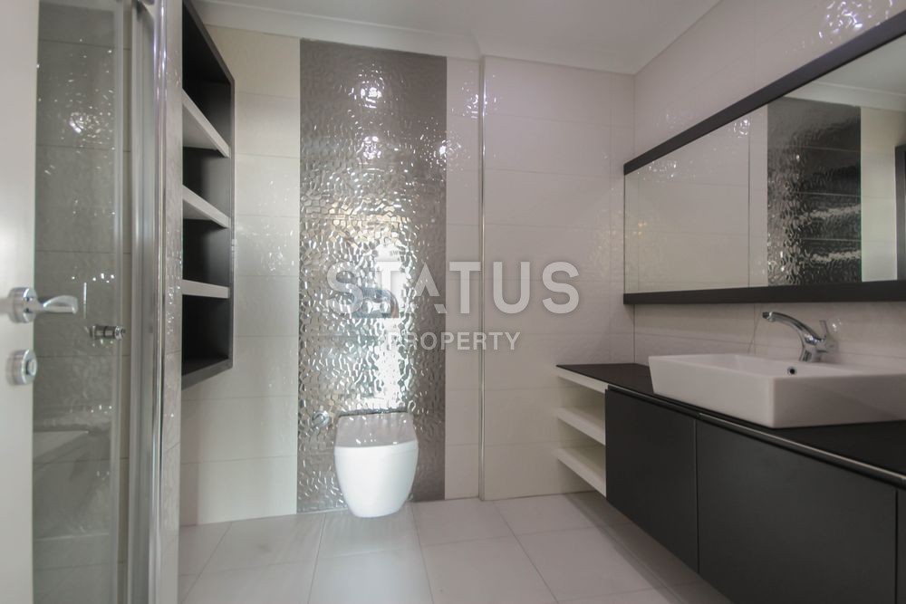 Трехкомнатная квартира с прямым видом на море на первой линии, 120 м2 фото 10