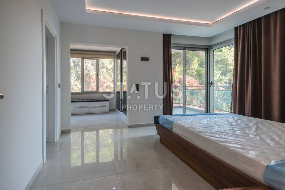 Трехкомнатная квартира с прямым видом на море на первой линии, 120 м2 фото 12