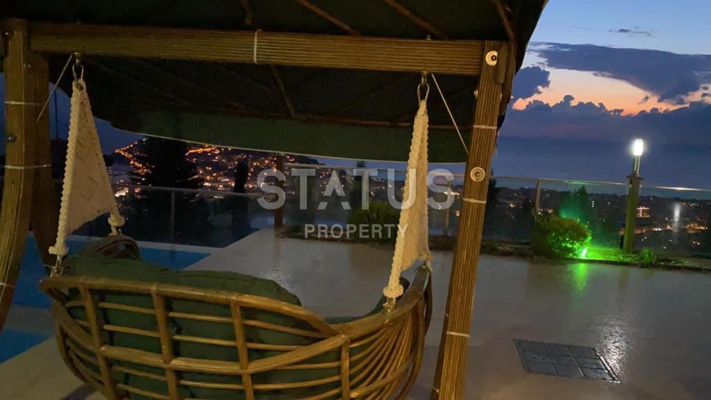 Шикарная вилла планировки 3+1, 1040м2 с собственной территорией, завораживающий вид на крепость Алании, районе Тепе фото 8