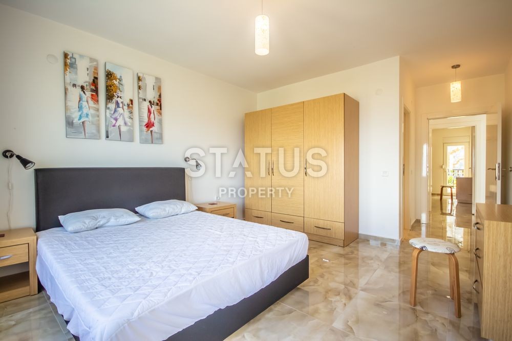 Просторная вилла 3+1 с видом на море в районе Каргыджак, 200 м2 фото 6