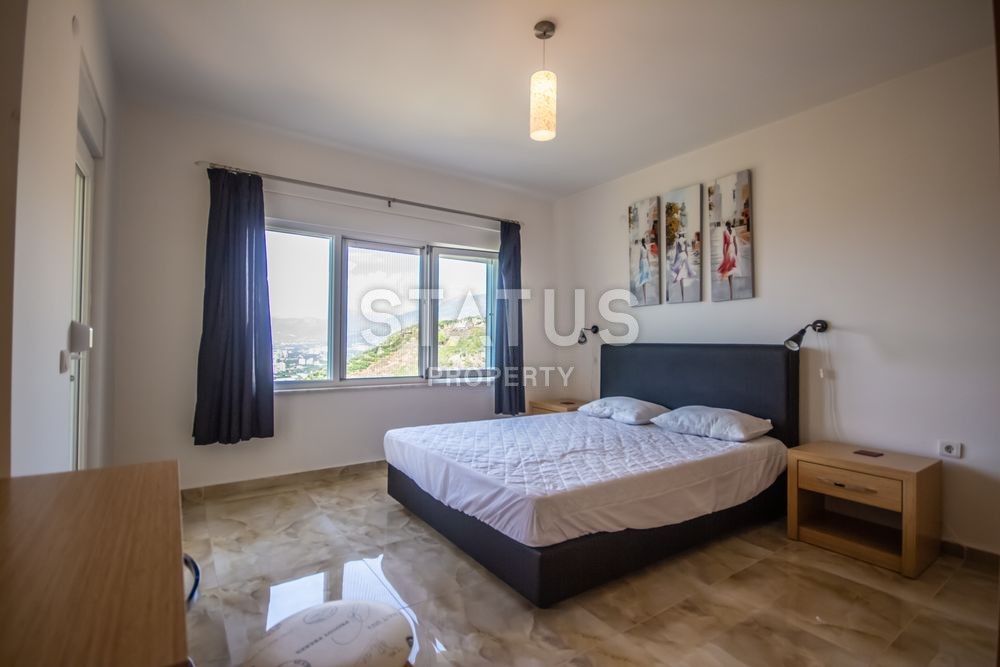 Просторная вилла 3+1 с видом на море в районе Каргыджак, 200 м2 фото 7