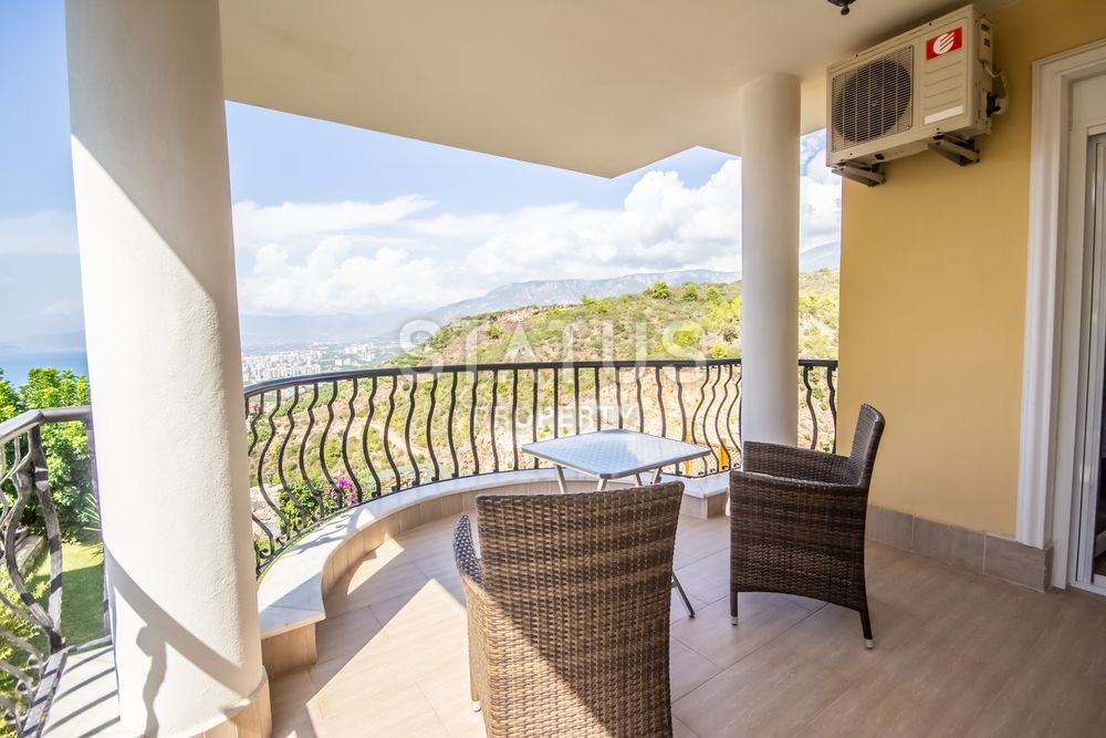 Просторная вилла 3+1 с видом на море в районе Каргыджак, 200 м2 фото 32