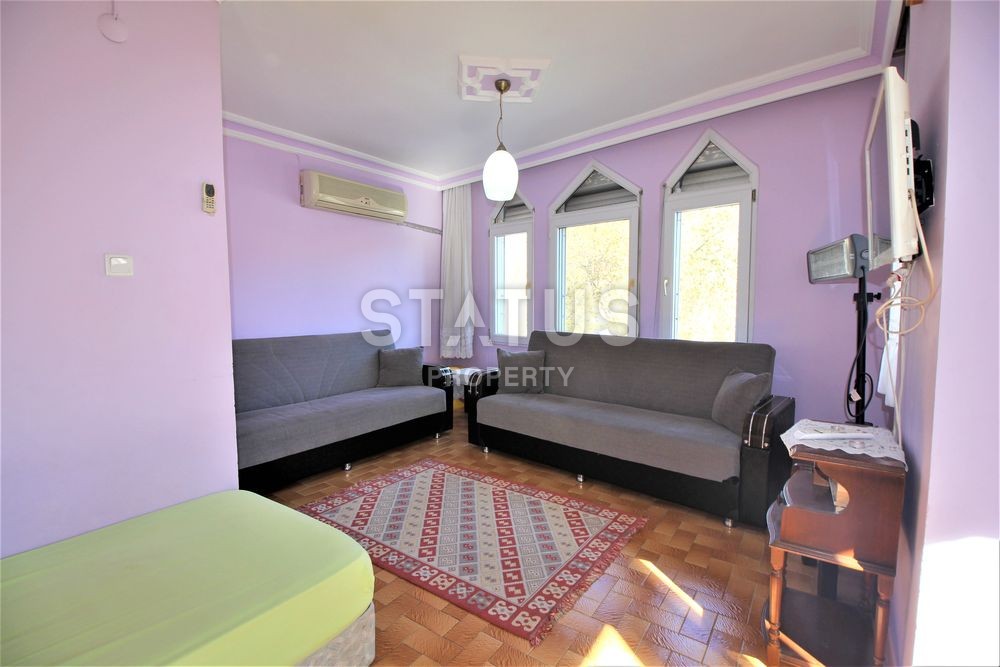 Бюджетная квартира в центре города, в ста метрах от моря, 55 м2 фото 10