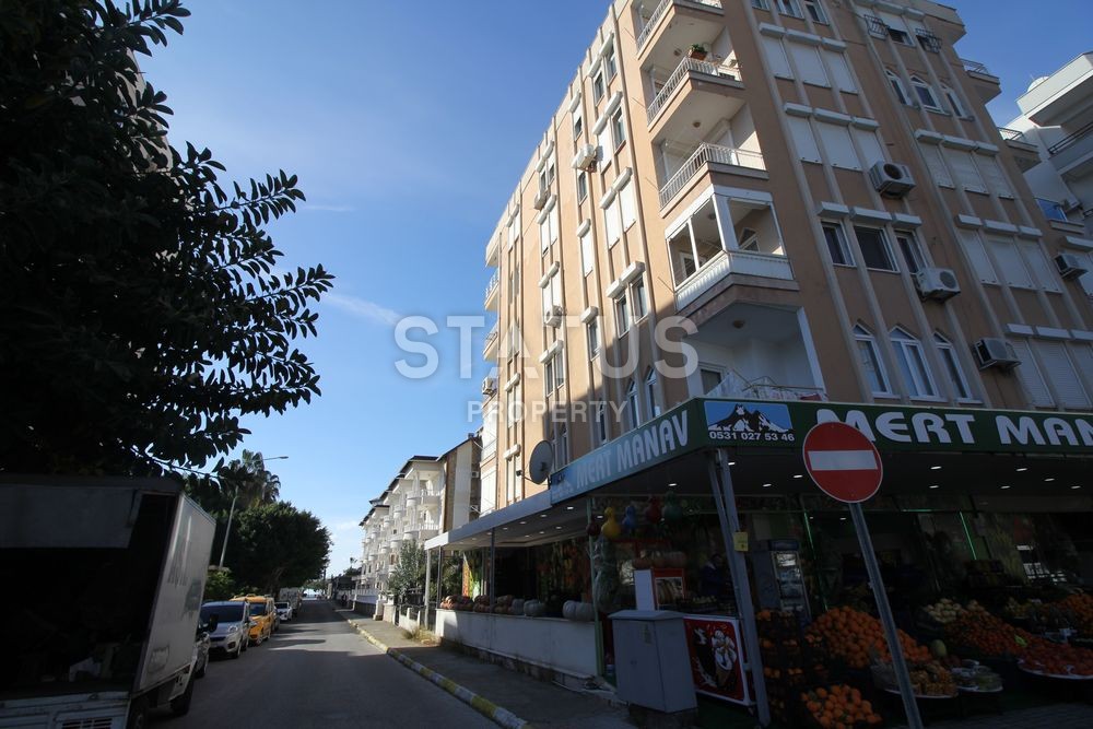 Бюджетная квартира в центре города, в ста метрах от моря, 55 м2 фото 15