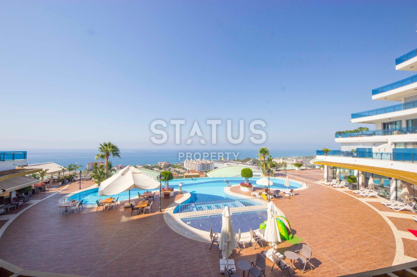 Просторная квартира планировки 2+1, 156 м 2 в комплексе класса люкс отельного типа с собственным пляжем, район Конаклы, Аланья фото 3