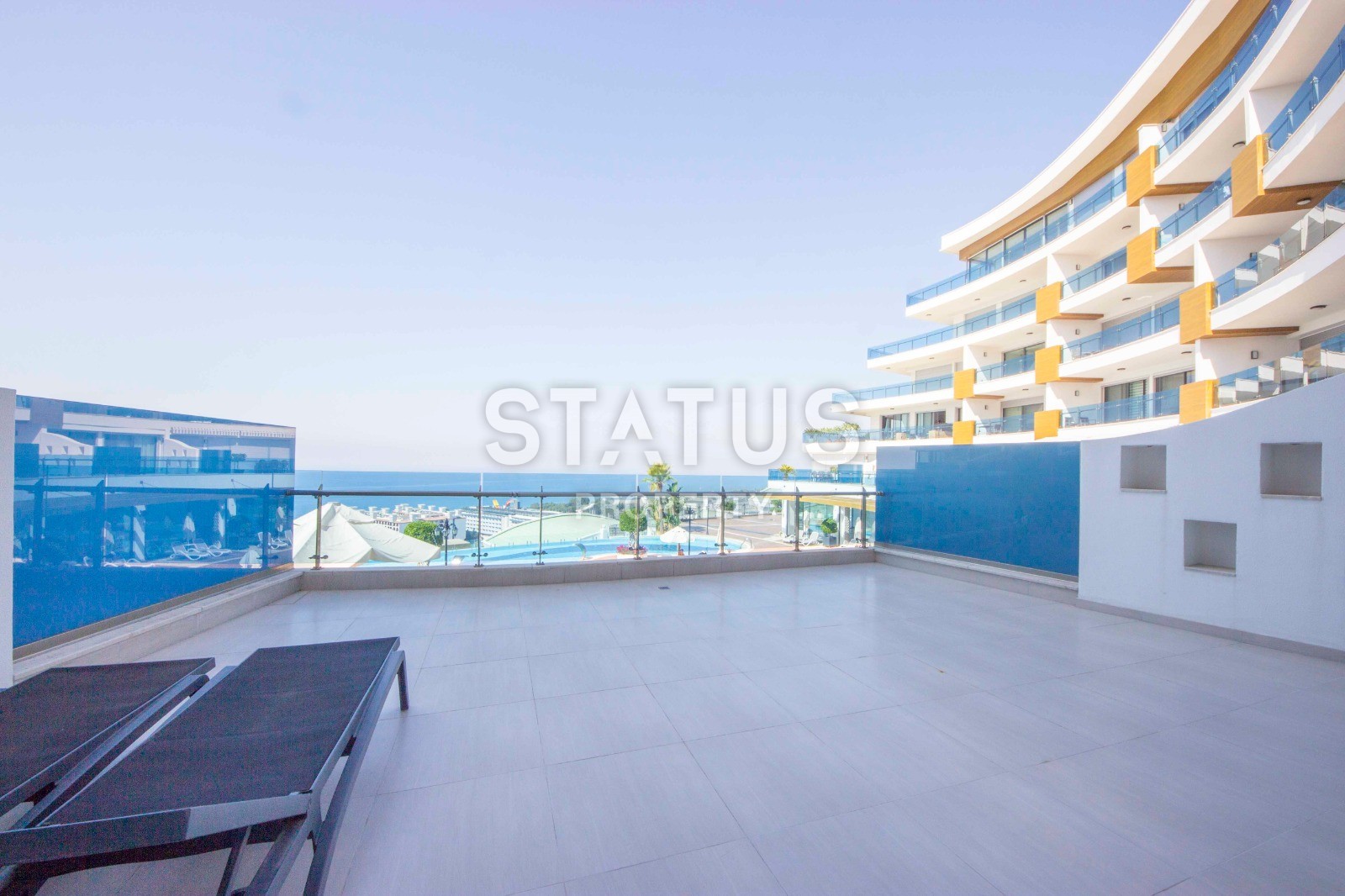 Просторная квартира планировки 2+1, 156 м 2 в комплексе класса люкс отельного типа с собственным пляжем, район Конаклы, Аланья фото 15