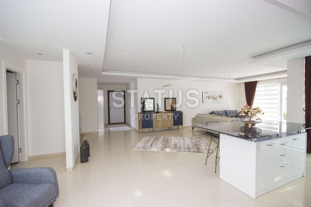 Шикарная квартира, планировкой 4+1, площадью 220 м2 фото 15