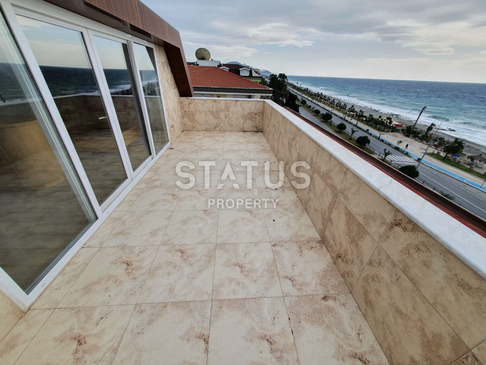 Двух уровневые апартаменты 4+1 с прямым видом на море, 220 м2. Кестель, Алания фото 15