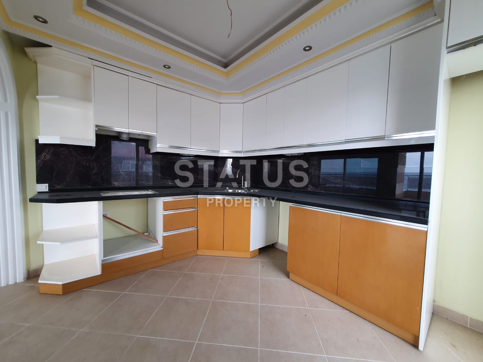 Двух уровневые апартаменты 4+1 с прямым видом на море, 220 м2. Кестель, Алания фото 26