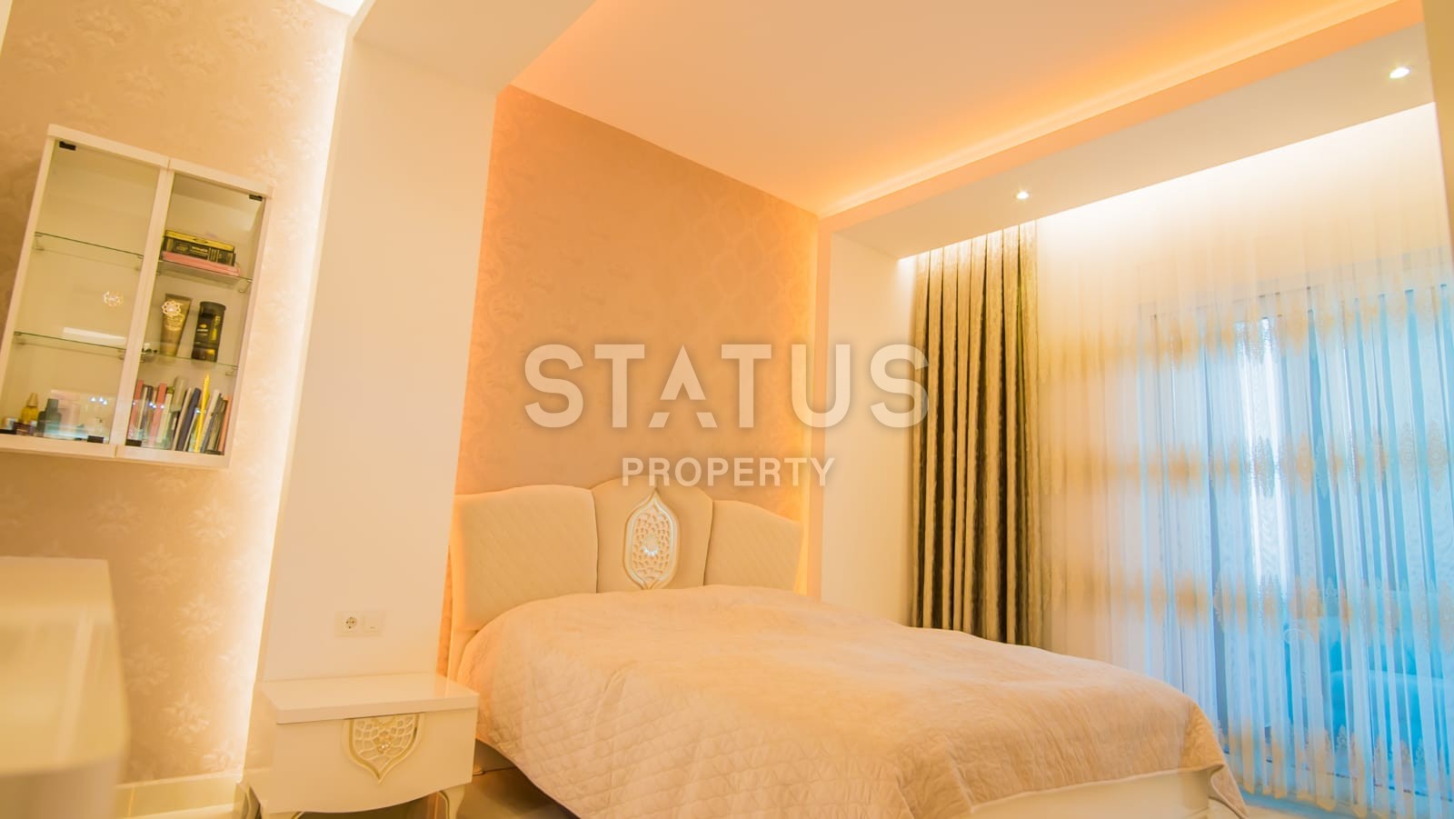 Трехкомнатная квартира в элитном комплексе, 110 м2 фото 19