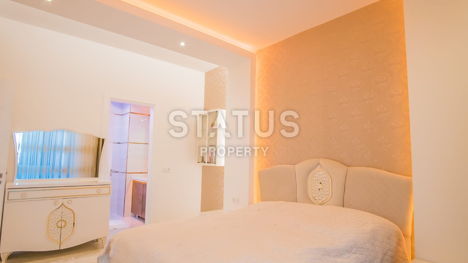 Трехкомнатная квартира в элитном комплексе, 110 м2 фото 20