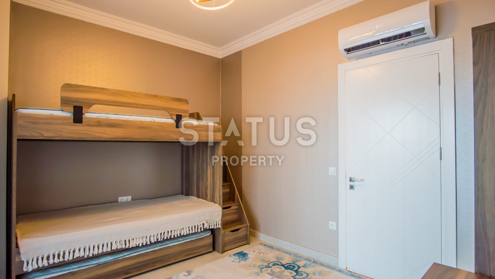 Трехкомнатная квартира в элитном комплексе, 110 м2 фото 30