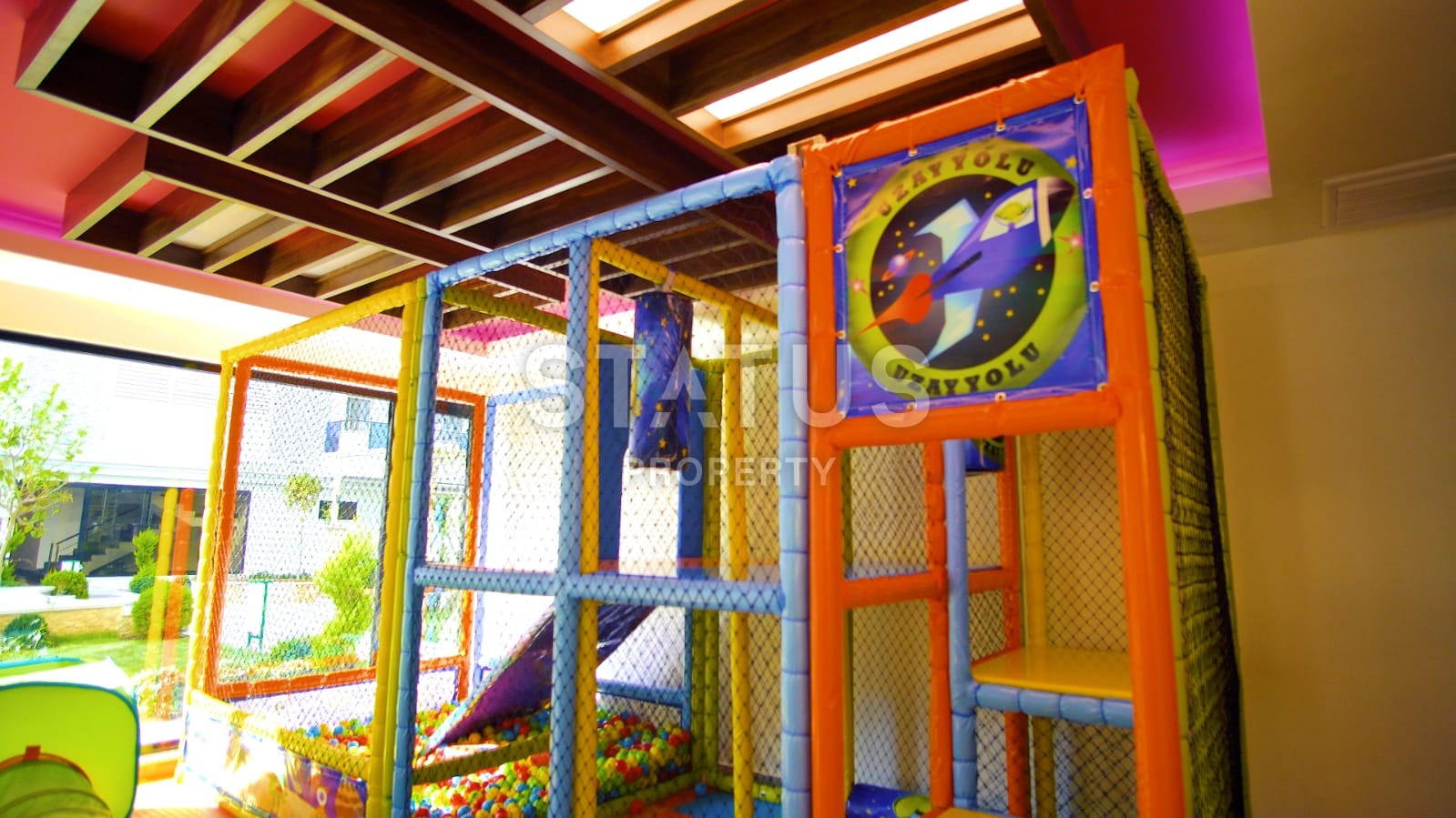 Трехкомнатная квартира в элитном комплексе, 110 м2 фото 45