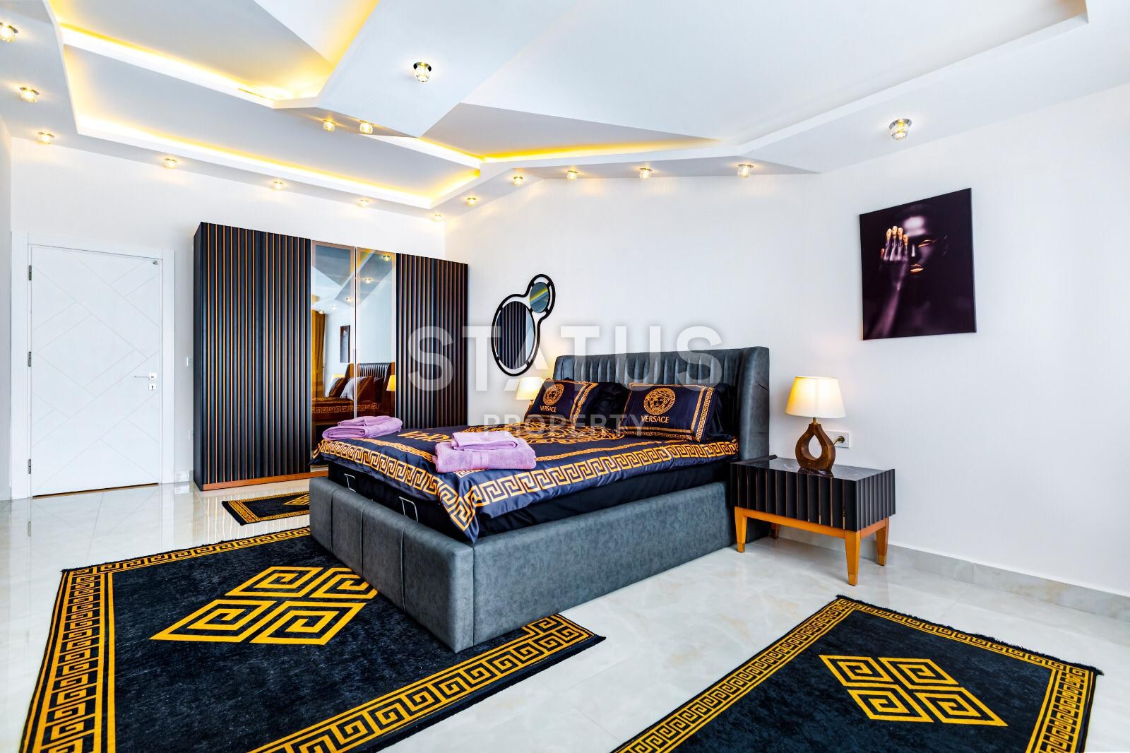 Двухуровневые апартаменты 3+1 в центре Махмутлара, 190 м2. фото 6