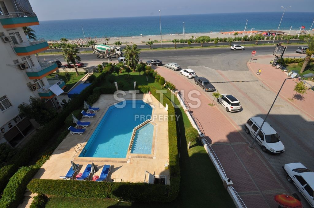 Большая квартира с видом на море и горы на первой линии в Махмутларе 220 кв.м фото 4