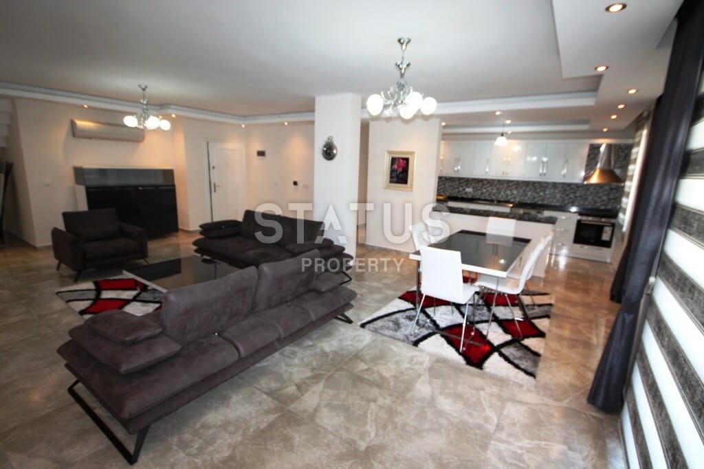 Двух уровневая квартира 4+1 недалеко от моря в районе Оба, 250 м2. фото 8