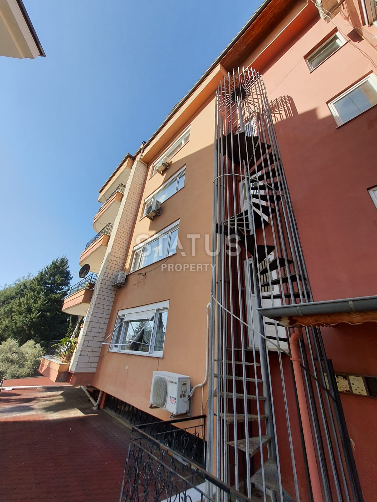 Большая четырехкомнатная квартира в районе Джикджилли фото 21