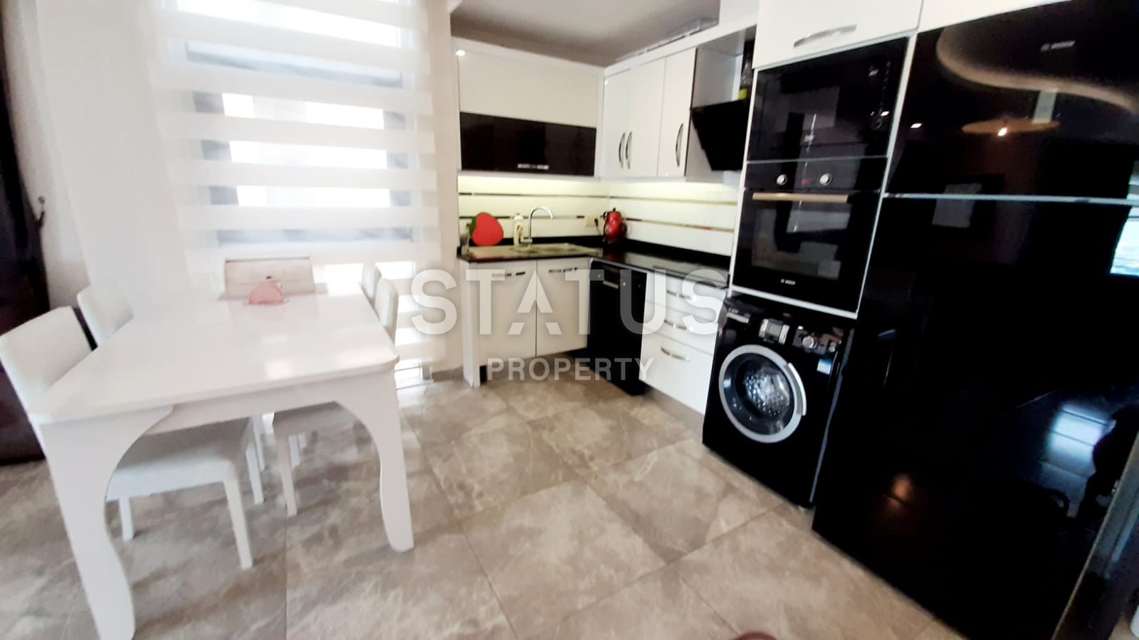 Трехкомнатная квартира в комплексе с инфраструктурой, 110 м2 фото 19