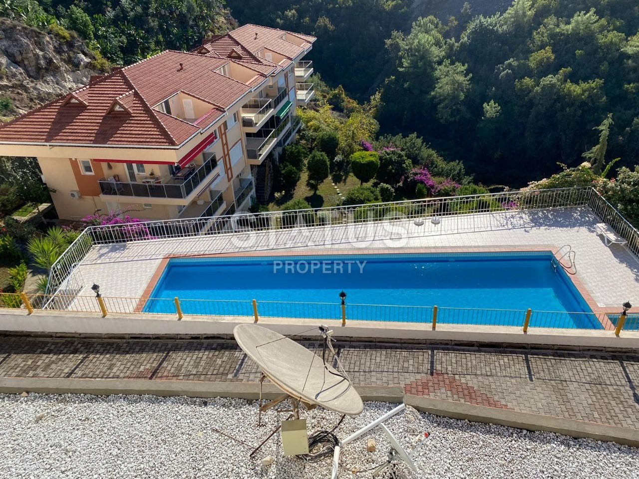 Townhouse 2+1 with sea view for urgent sale in Kargicak, 100 m2 фото 33