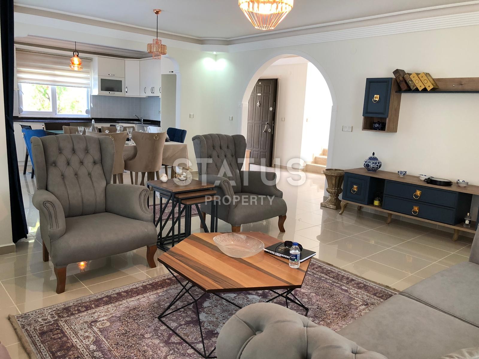 Villa 4+1 with its own territory of 500 m2 in Kargicak. фото 19