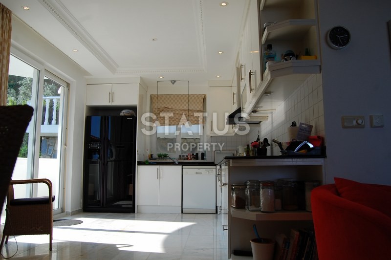 Отдельностоящая вилла 4+1 с видом на море, 325 м2. Центр, Алания. фото 13