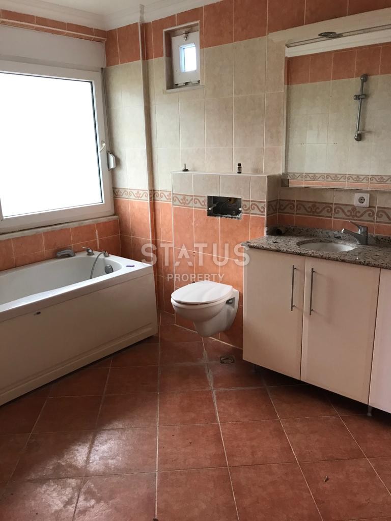 Отдельностоящая вилла 4+1 с большим участком и видом на море в Махмутларе, 1475 м2. фото 13