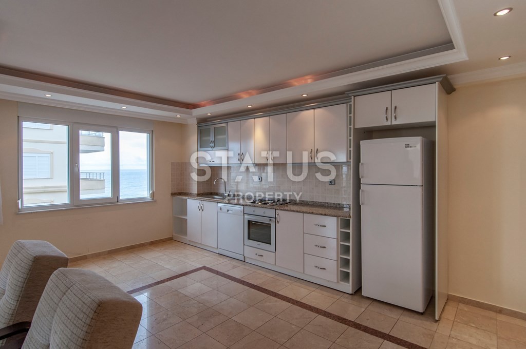 Вид на море! Первая линия! Престижный район Тосмур! Большая квартира за малые деньги! 120 кв.м. фото 9