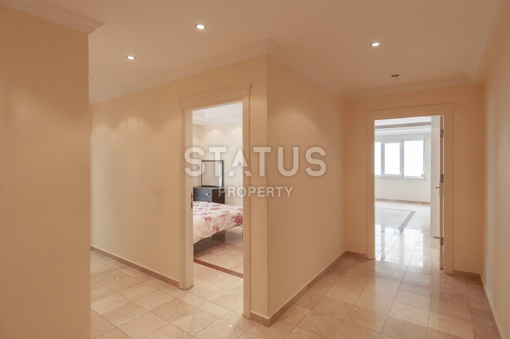 Вид на море! Первая линия! Престижный район Тосмур! Большая квартира за малые деньги! 120 кв.м. фото 15