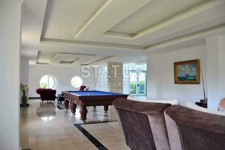 Меблированный дуплекс 2+1 с видом на море и горы в районе Кестель, 165 м2. фото 6