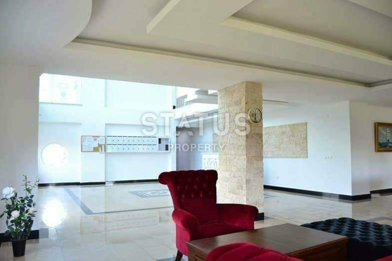 Меблированный дуплекс 2+1 с видом на море и горы в районе Кестель, 165 м2. фото 12