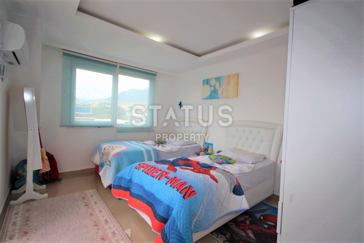 Меблированный дуплекс 2+1 с видом на море и горы в районе Кестель, 165 м2. фото 31