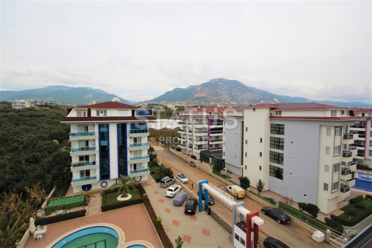 Меблированный дуплекс 2+1 с видом на море и горы в районе Кестель, 165 м2. фото 34