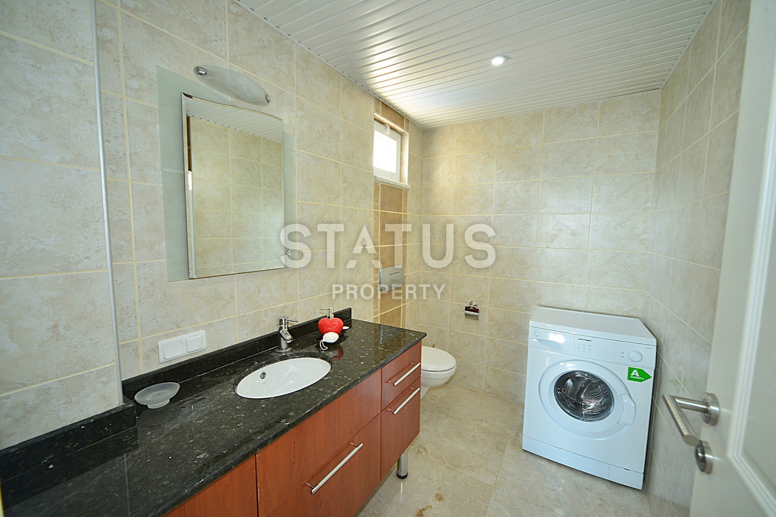 Вилла 3+1 с отдельной территорией и бассейном по хорошей цене. Центр, Алания. фото 7