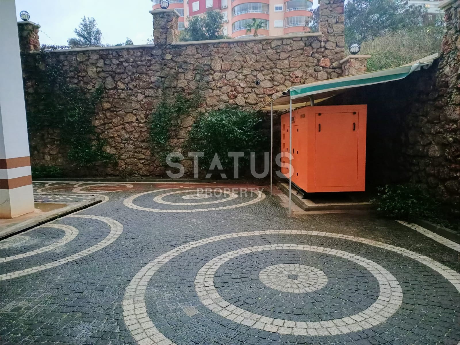 Большая двухкомнатная квартира в новом комплексе, 75 м2. Тосмур, Алания. фото 12