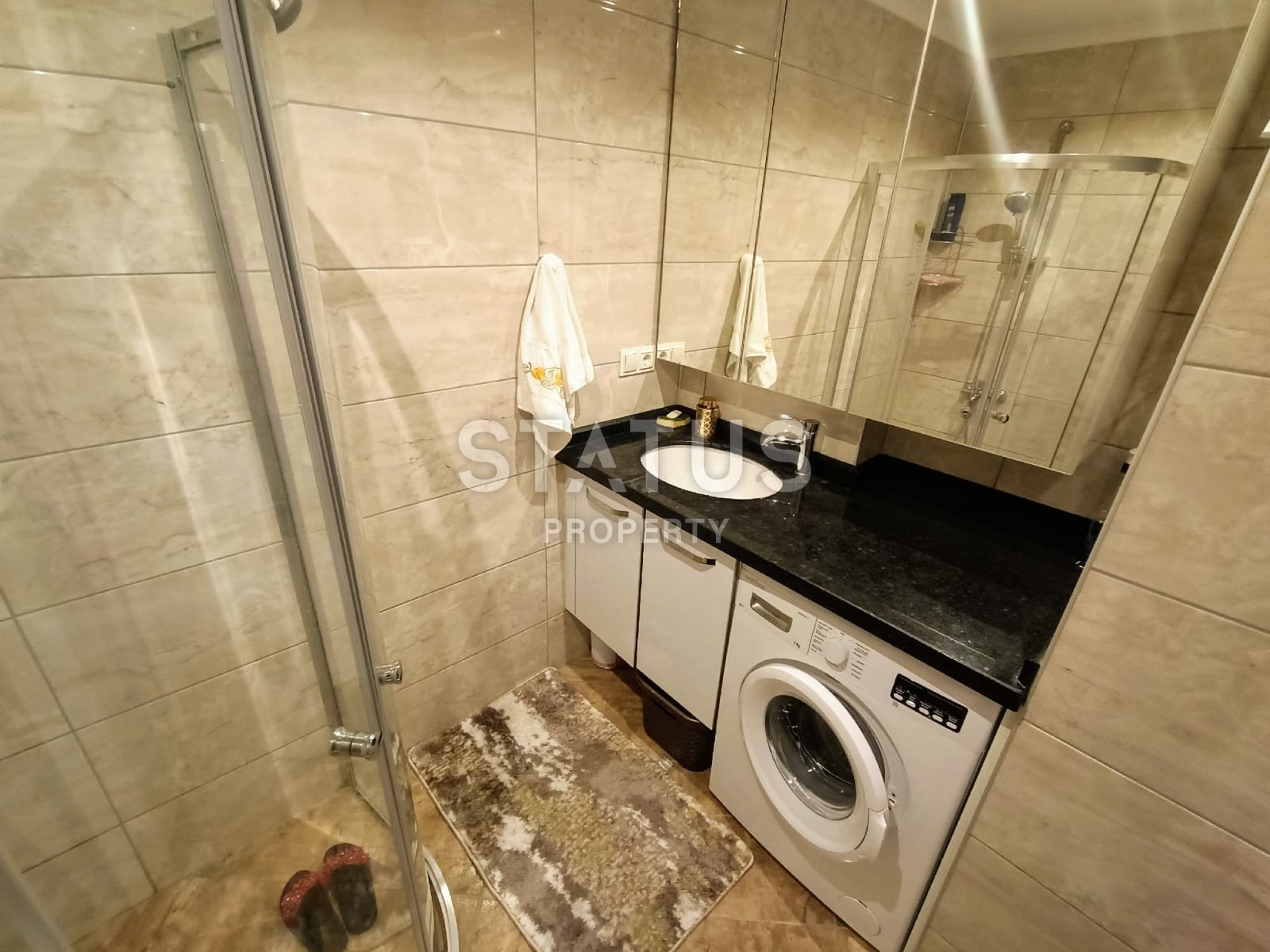 Большая двухкомнатная квартира в новом комплексе, 75 м2. Тосмур, Алания. фото 18