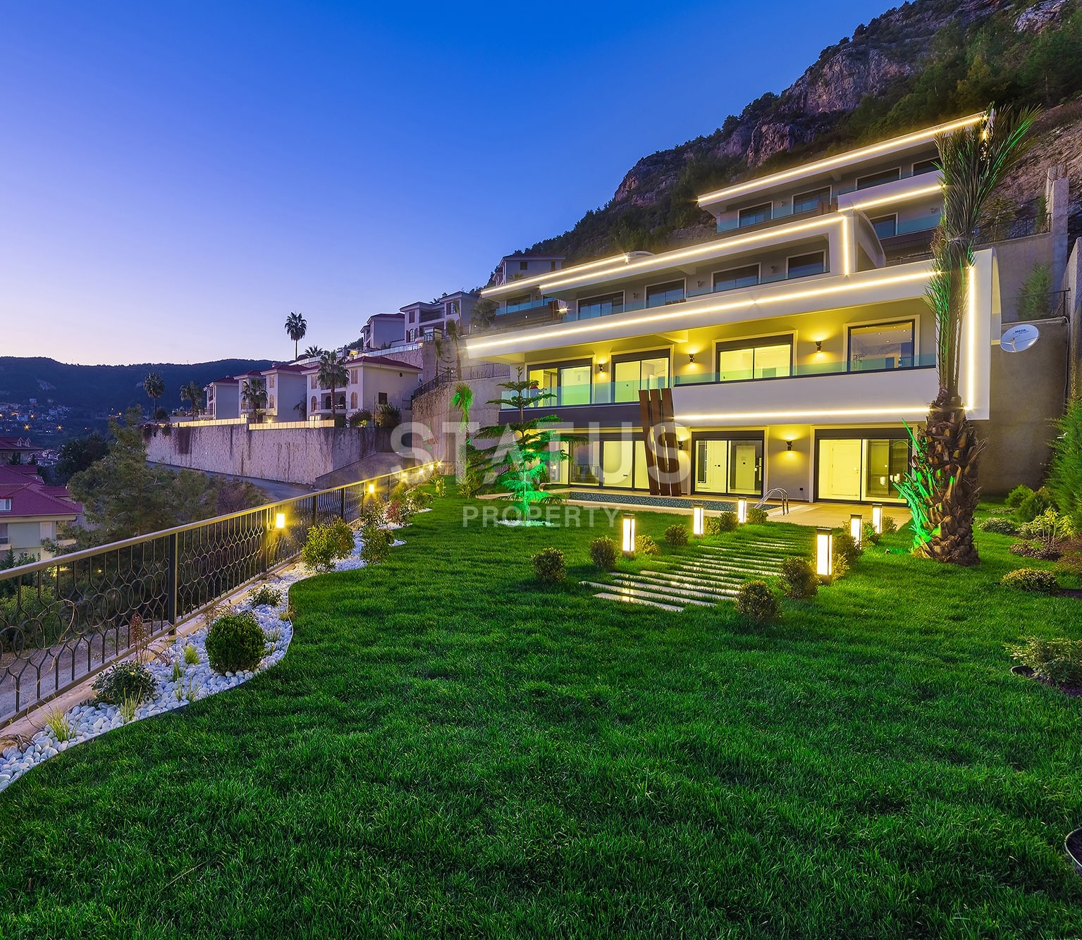 Premium class villas with panoramic views of the Mediterranean Sea. 258 m2. Center, Alanya фото 3