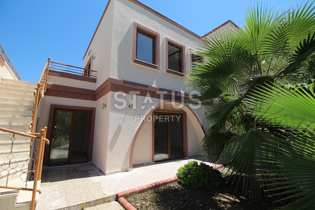 Двухэтажная вилла с собственным бассейном и двориком по супер цене,135 м2 фото 14