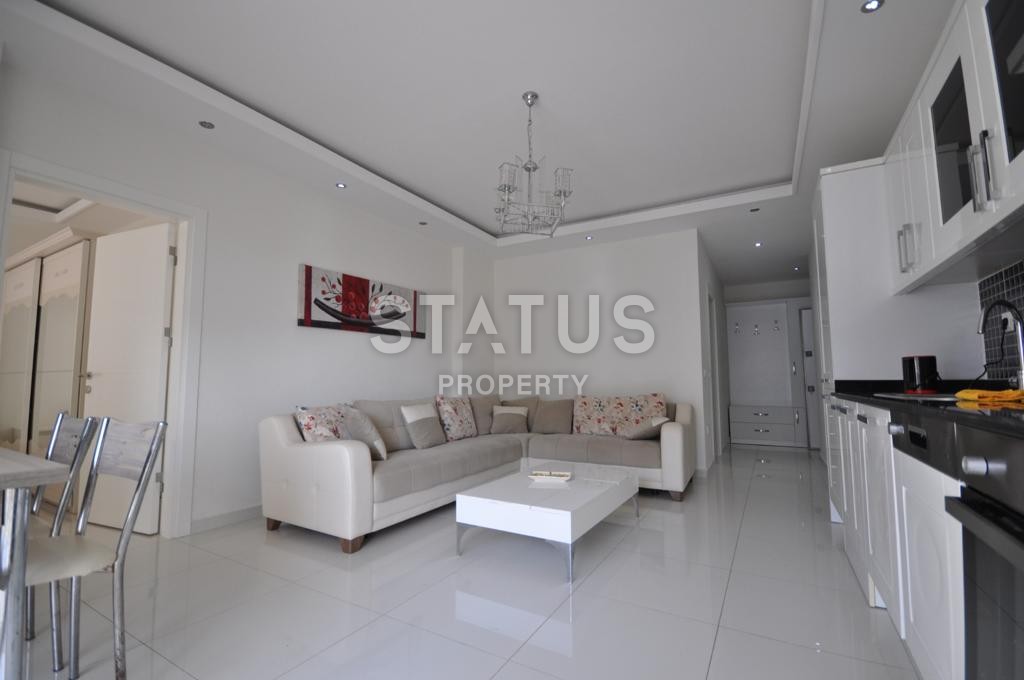 Просторная квартира 1+1 с мебелью и техникой у моря в районе Кестель, 70 м2. фото 6