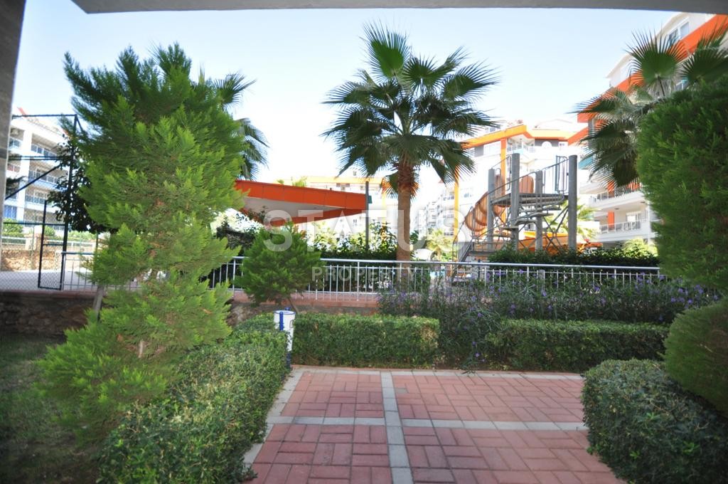 Просторная квартира 1+1 с мебелью и техникой у моря в районе Кестель, 70 м2. фото 15