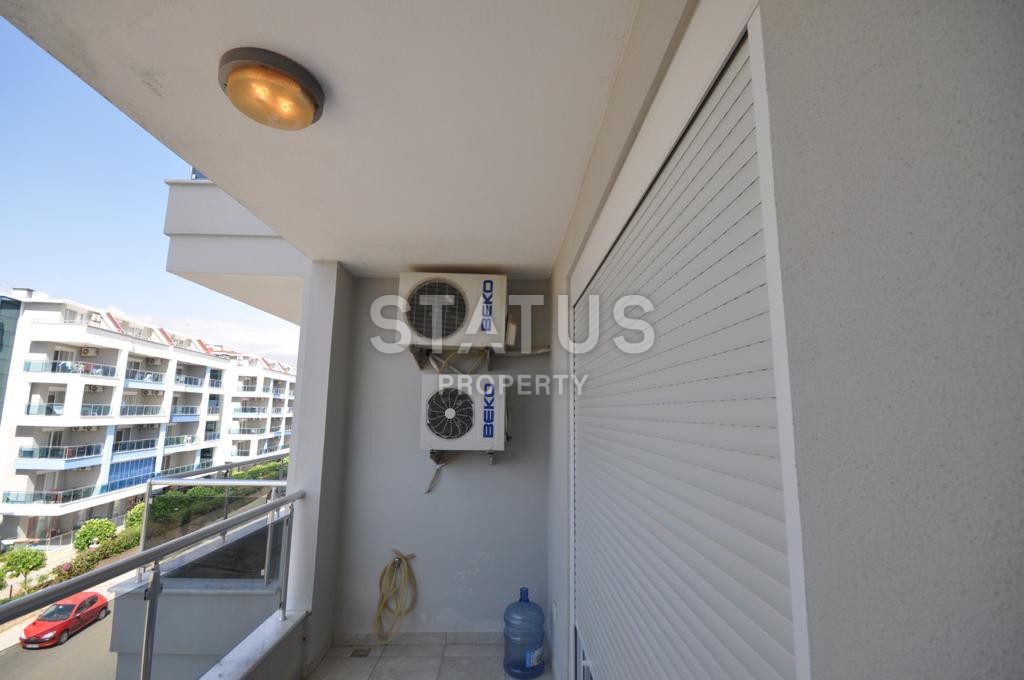 Просторная квартира 1+1 с мебелью и техникой у моря в районе Кестель, 70 м2. фото 17