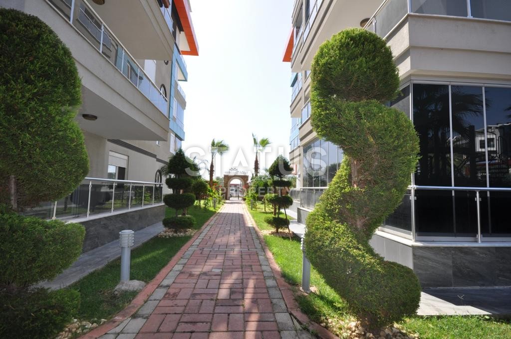 Просторная квартира 1+1 с мебелью и техникой у моря в районе Кестель, 70 м2. фото 22