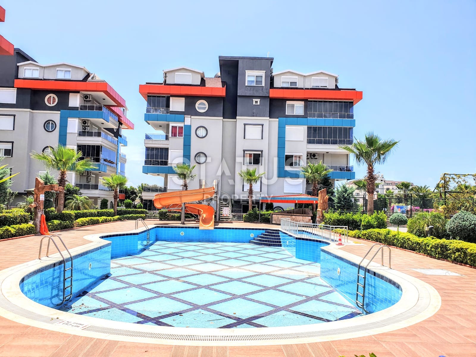 Просторная квартира 1+1 с мебелью и техникой у моря в районе Кестель, 70 м2. фото 30